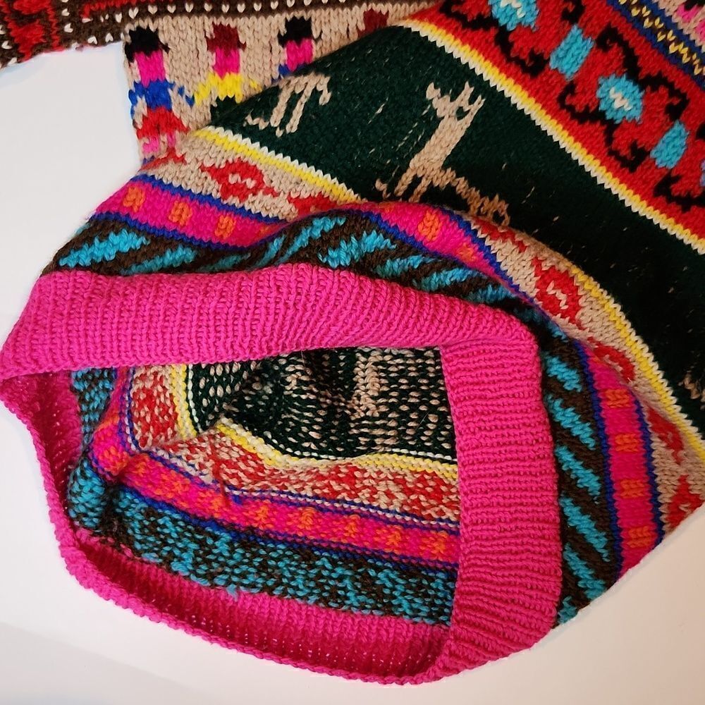 True Vintage Knit Alpaca Print Sweater Women’s M Bright Colorful Pattern Pullove - Picture 4 of 7